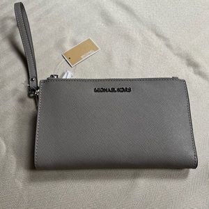 Michael Kors wristlet